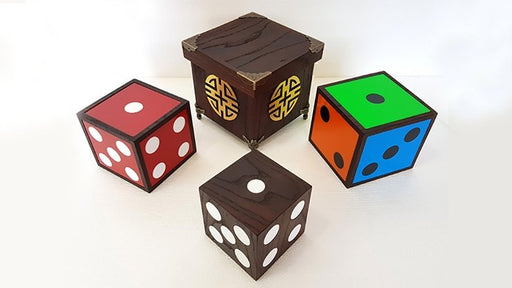 Color Changing Dice (4 Wooden Die) - Merchant of Magic
