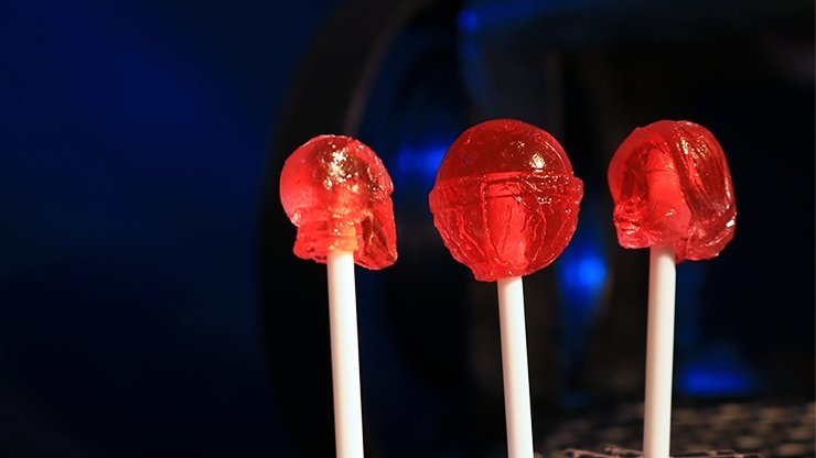 Lolli Hero Ironman and Wonder Woman (Gimmicks and Online Instructions) by Steve Rowe - Merchant of Magic